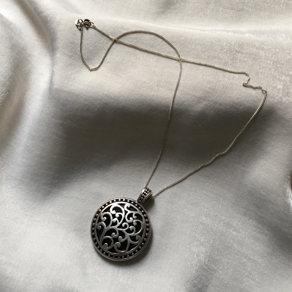 .925 Sterling Silver Scroll Pendant Necklace
